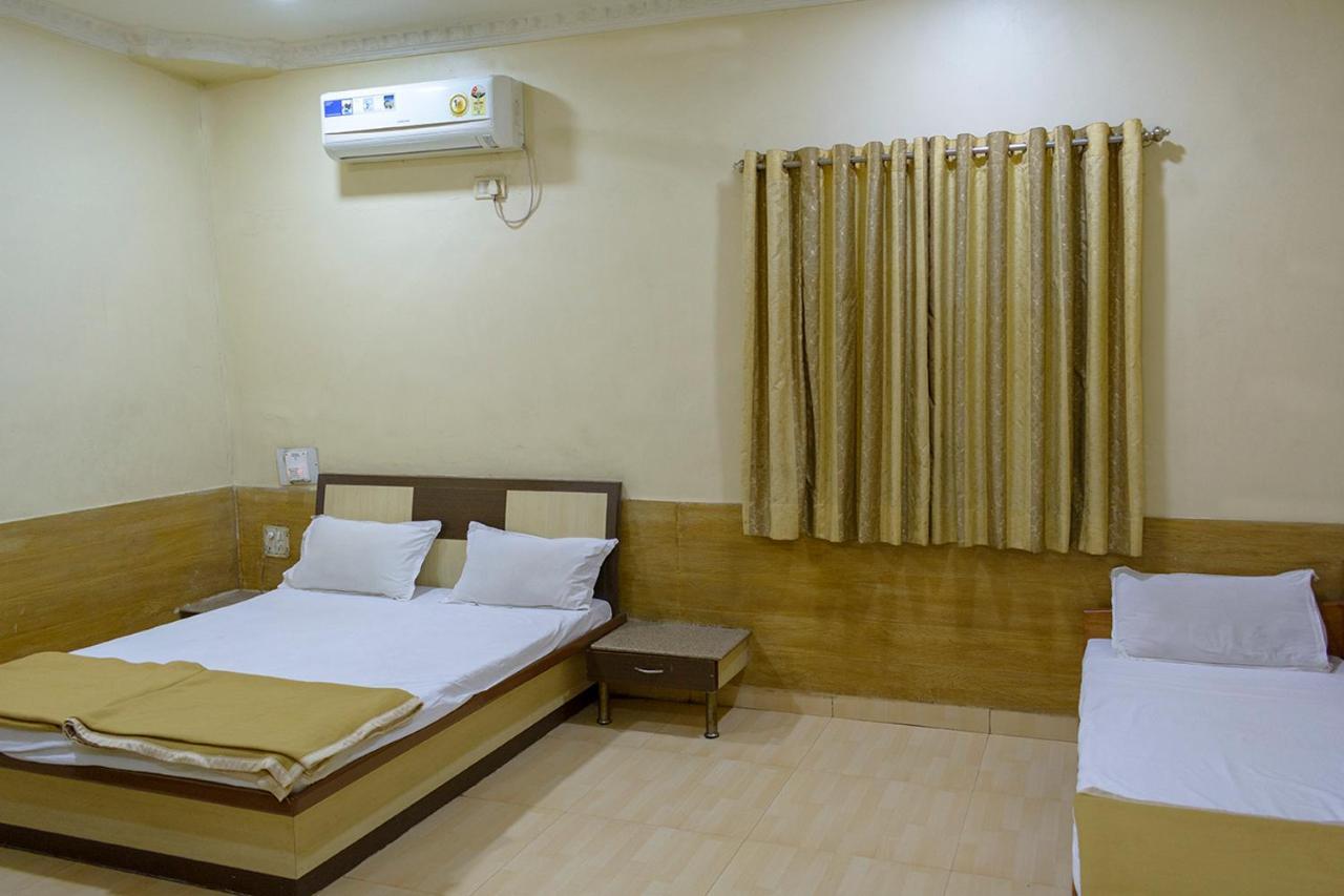 Hotel Mukesh Residency Pune Exterior foto