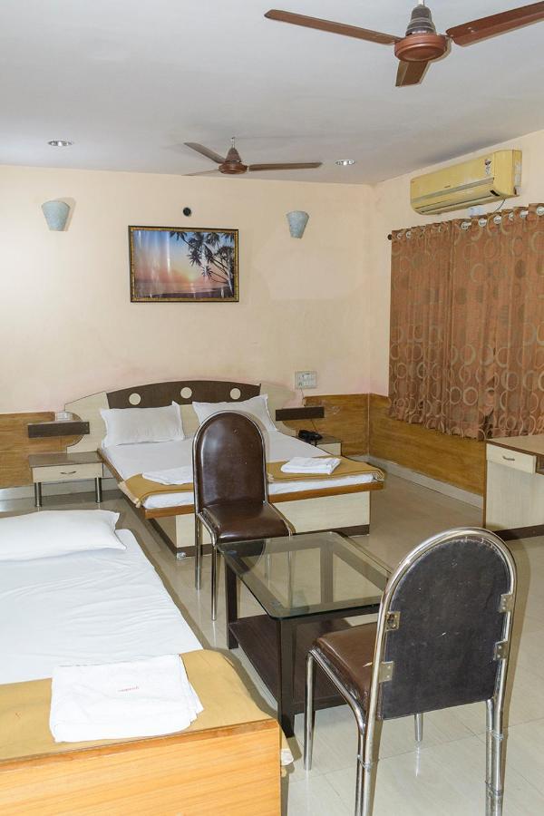 Hotel Mukesh Residency Pune Exterior foto
