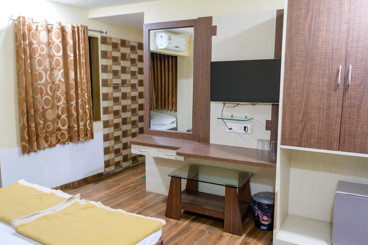 Hotel Mukesh Residency Pune Exterior foto