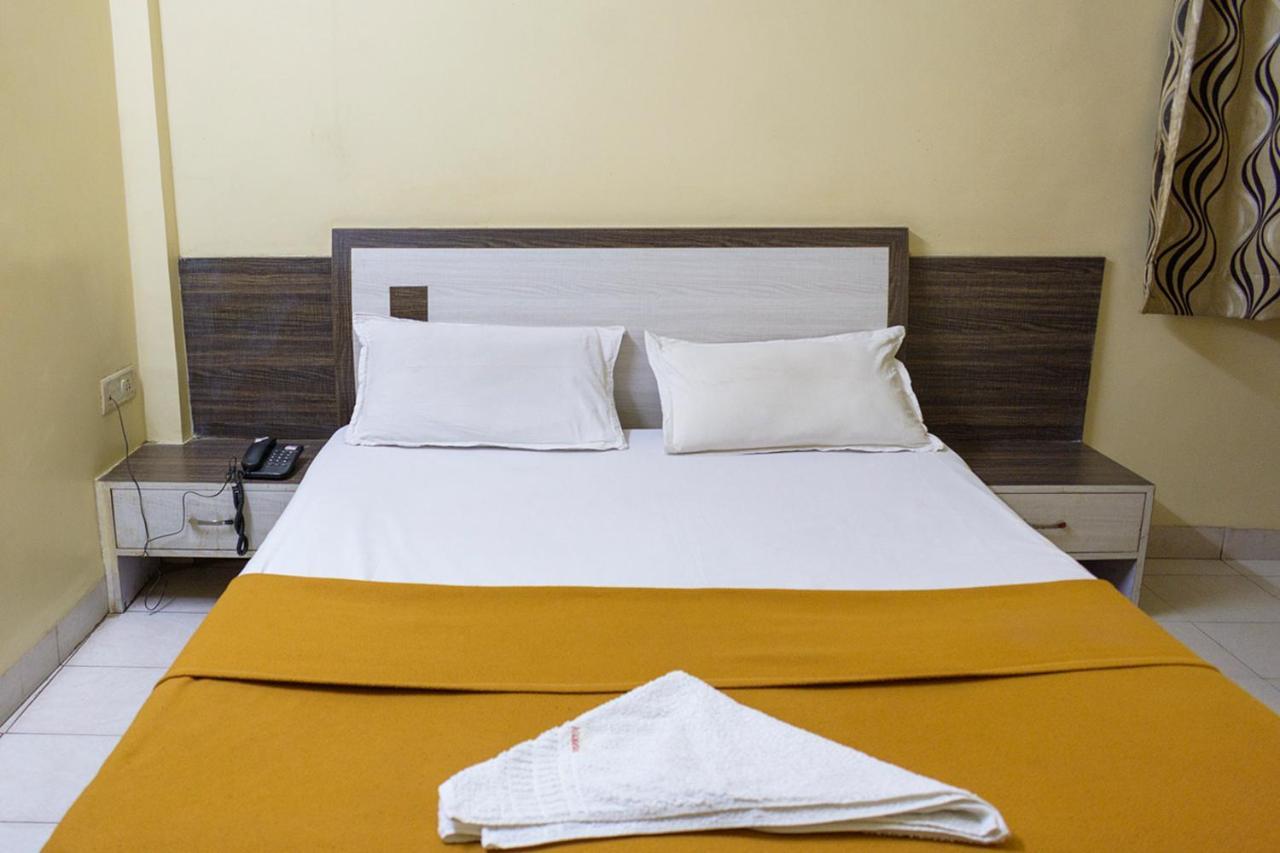 Hotel Mukesh Residency Pune Exterior foto
