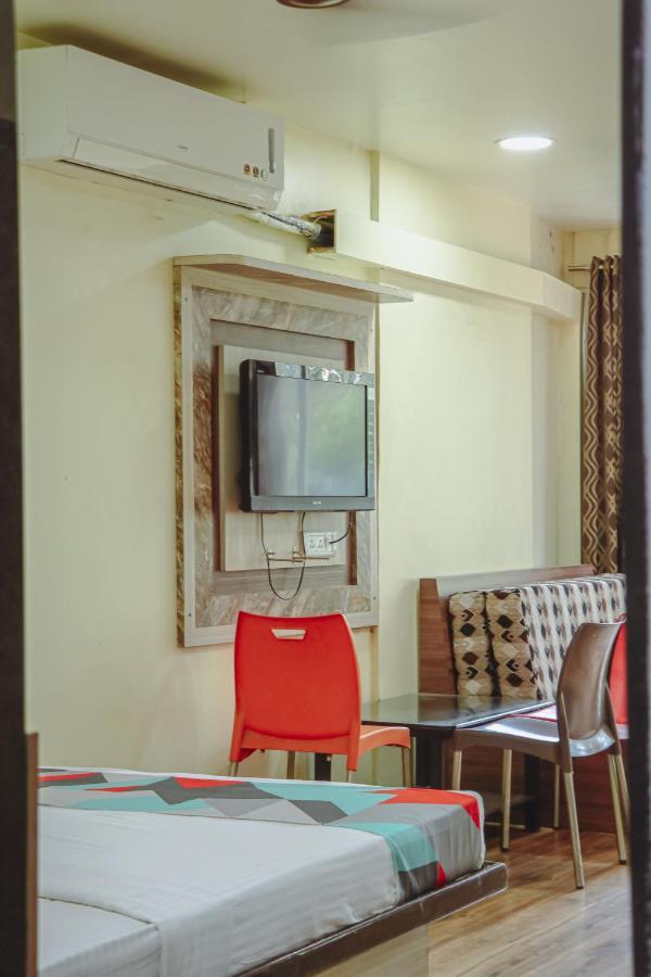 Hotel Mukesh Residency Pune Exterior foto